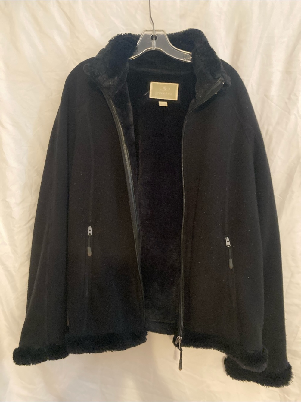 GreenTea Black very comfy heavy Faux-Shearling Jacket